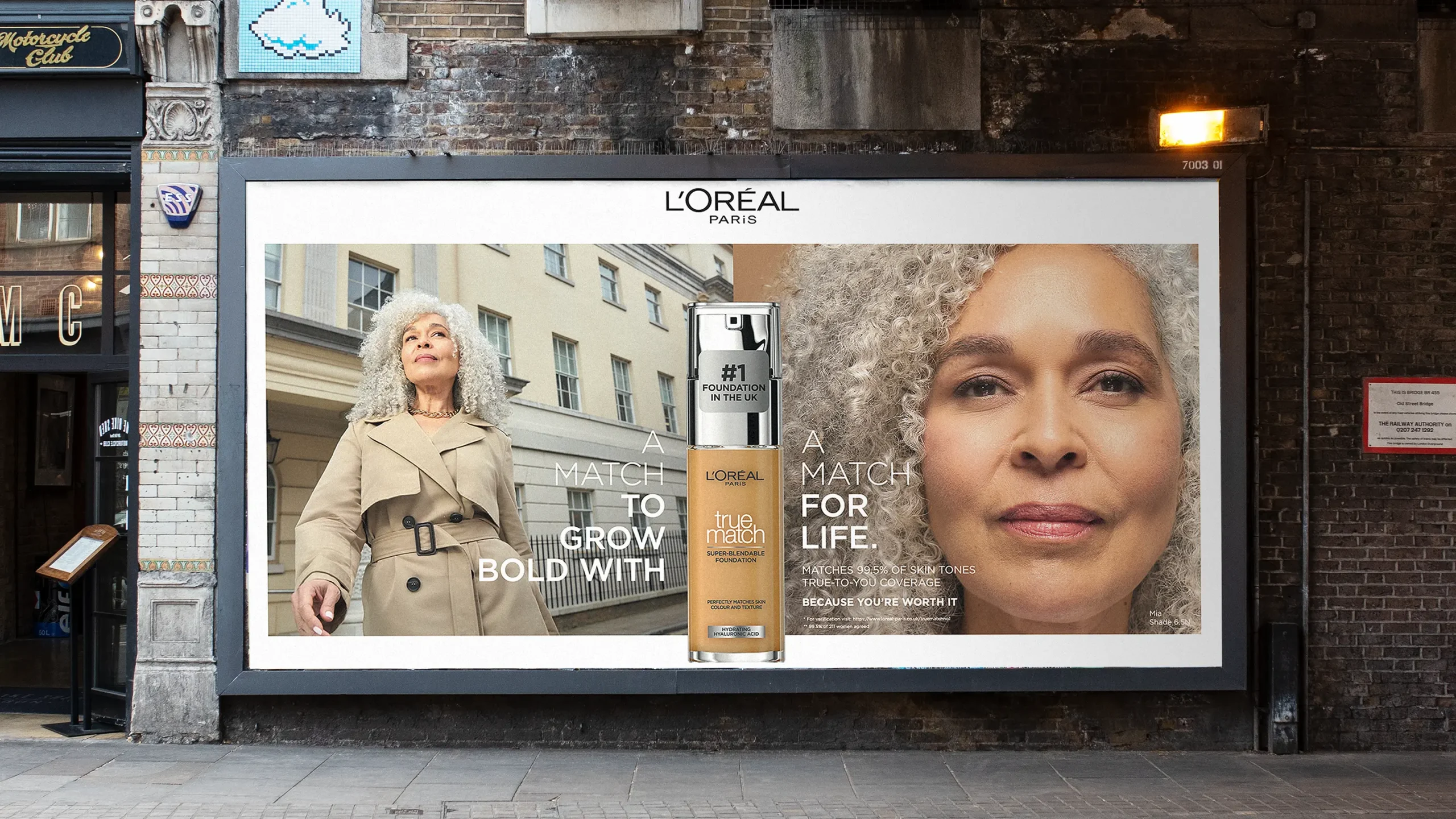Truematch billboard L'Oréal True Match